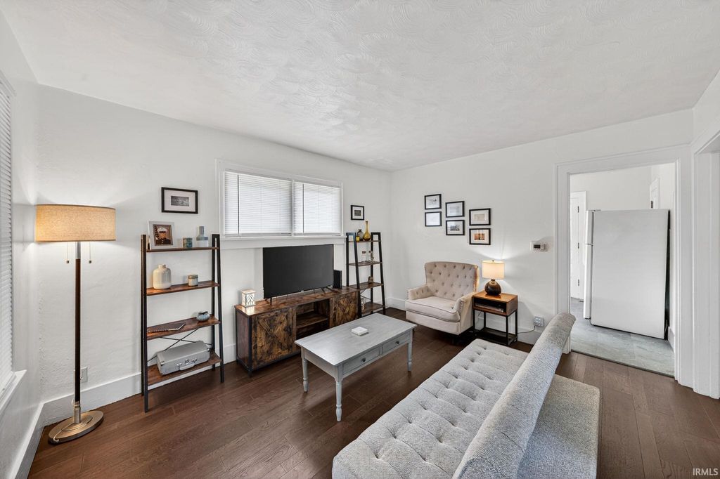 Photo of 501 S 31st Street, South Bend, IN 46615 (MLS # 202617475)