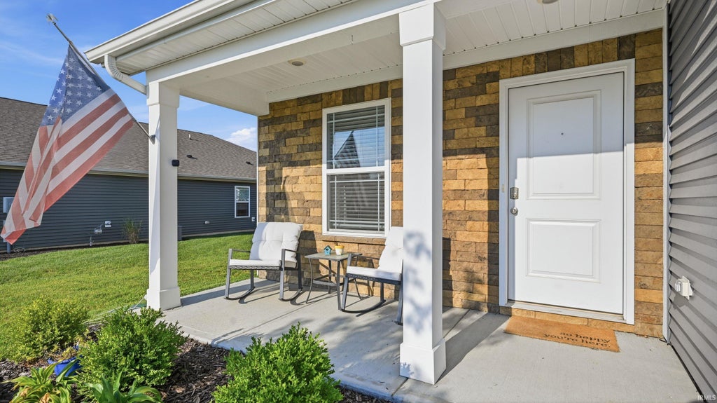 Photo of 822 Carson Lane, Greenfield, IN 46140 (MLS # 202635144)