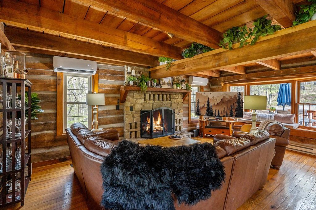 Photo of 2150 Echo Lake Lane, Morgantown, IN 46160 (MLS # 202613834)