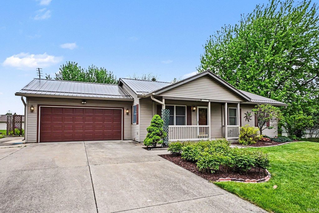 Photo of 62777 Planeville Avenue, Goshen, IN 46528 (MLS # 202615783)