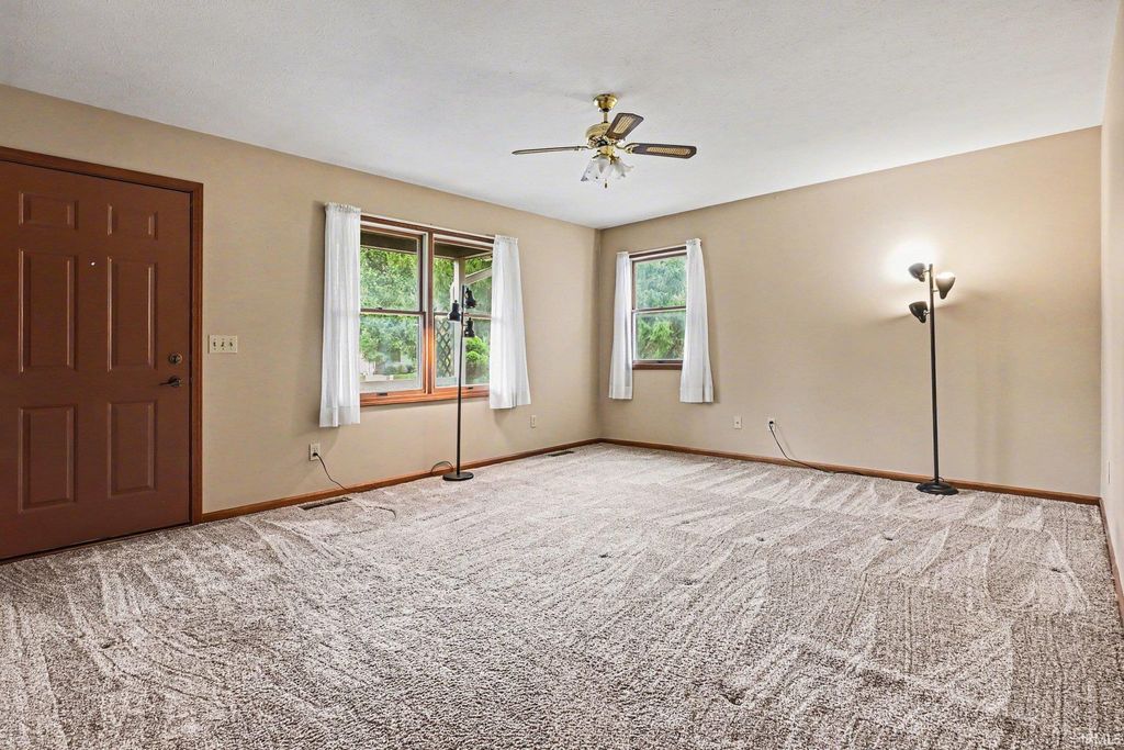 Photo of 62777 Planeville Avenue, Goshen, IN 46528 (MLS # 202615783)