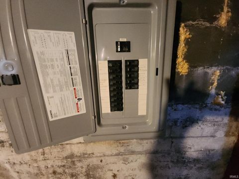 Tiny photo for 716 16th Street, Logansport, IN 46947 (MLS # 202536425)