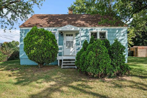 Photo of 3929 W Lincoln Way, South Bend, IN 46628 (MLS # 202540676)