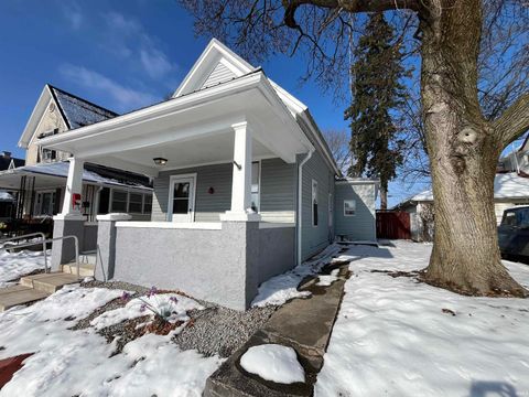 Tiny photo for 360 W 6th Street, Peru, IN 46970 (MLS # 202548312)