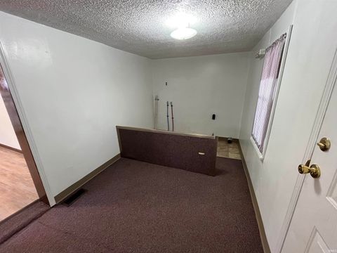 Tiny photo for 360 W 6th Street, Peru, IN 46970 (MLS # 202548312)