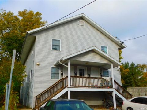 Photo of 325 S COURTLAND Avenue, Kokomo, IN 46901 (MLS # 202606062)