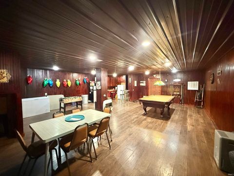 Tiny photo for 200 E Columbia Street, Evansville, IN 47711 (MLS # 202612550)