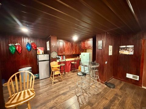 Tiny photo for 200 E Columbia Street, Evansville, IN 47711 (MLS # 202612550)