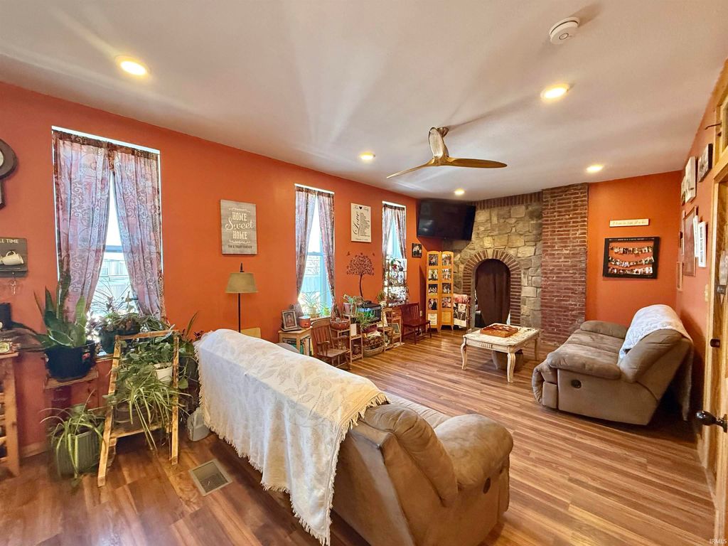 Photo of 200 E Columbia Street, Evansville, IN 47711 (MLS # 202612550)