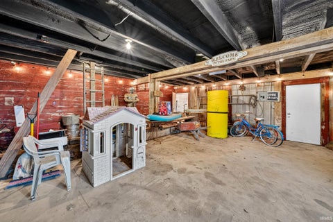 Tiny photo for 17850 New Road, Bremen, IN 46506 (MLS # 202633072)