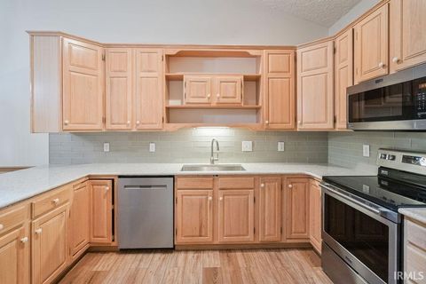 Tiny photo for 503 Sagebrush Drive, Kokomo, IN 46901 (MLS # 202619812)