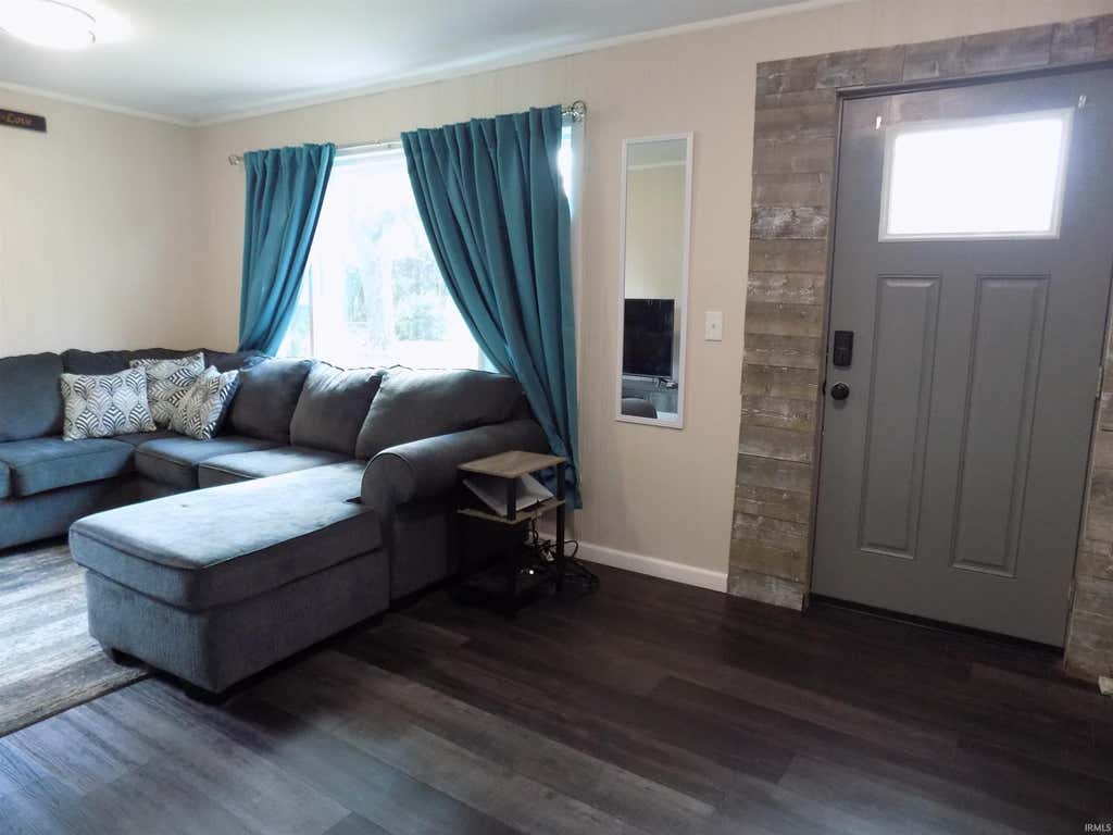 Photo of 820 Rinehart Place, Elkhart, IN 46516 (MLS # 202630897)