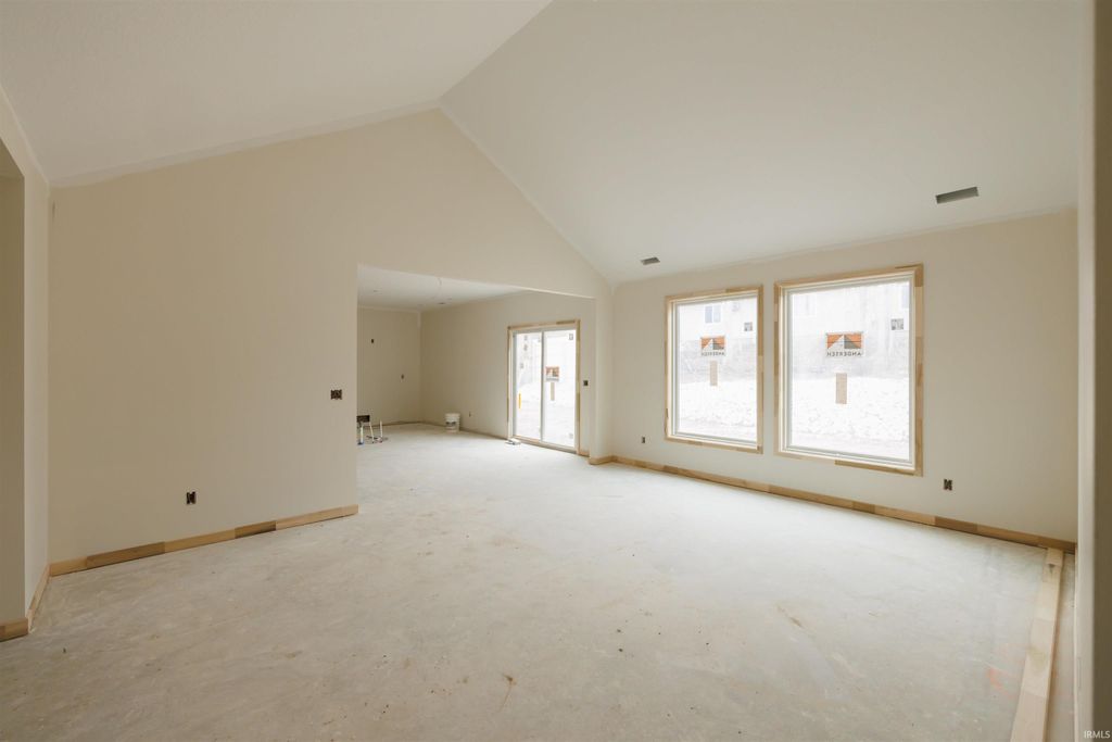 Photo of 996 E Hawthorn Lane, Columbia City, IN 46725 (MLS # 202607384)