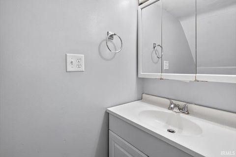 Tiny photo for 725 S 9th Street, Lafayette, IN 47905 (MLS # 202628380)