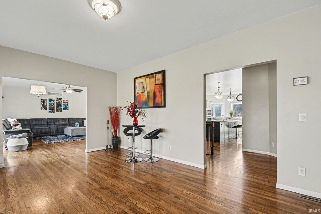 Photo of 20578 Hynes Drive, South Bend, IN 46614 (MLS # 202605734)