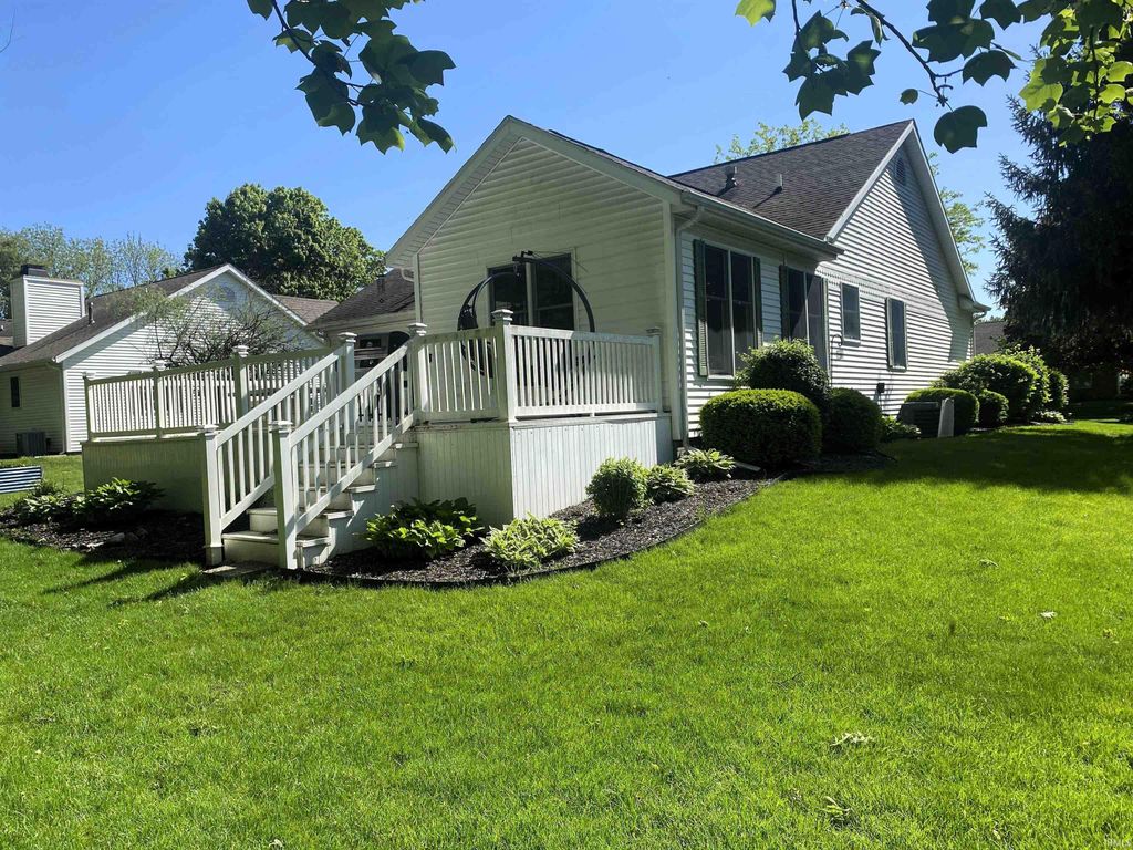 Photo of 1230 Bittersweet Lane, Rochester, IN 46975 (MLS # 202544820)