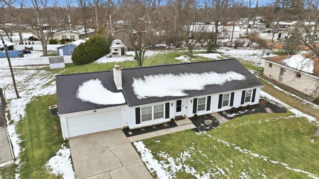 Photo of 4019 Highwood Drive, Fort Wayne, IN 46815 (MLS # 202548767)