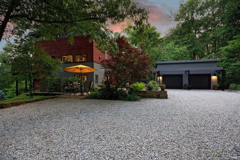 Photo of 7654 N Shilo Road, Unionville, IN 47468 (MLS # 202627366)