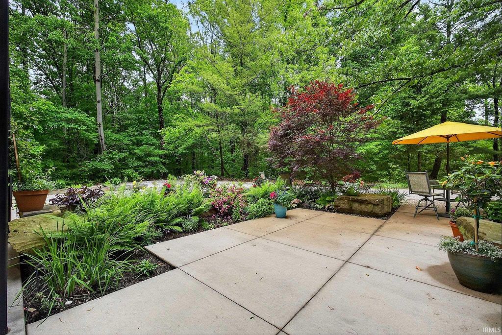 Photo of 7654 N Shilo Road, Unionville, IN 47468 (MLS # 202627366)