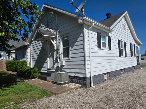 Tiny photo for 513 Richardt Avenue, Evansville, IN 47711 (MLS # 202616158)