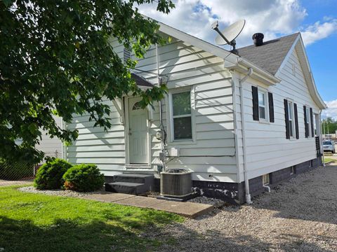Tiny photo for 513 Richardt Avenue, Evansville, IN 47711 (MLS # 202616158)