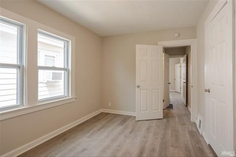 Tiny photo for 513 Richardt Avenue, Evansville, IN 47711 (MLS # 202616158)
