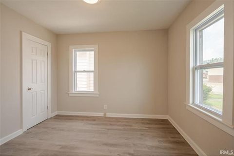 Tiny photo for 513 Richardt Avenue, Evansville, IN 47711 (MLS # 202616158)