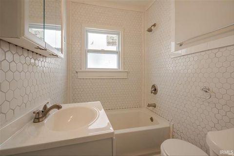 Tiny photo for 513 Richardt Avenue, Evansville, IN 47711 (MLS # 202616158)