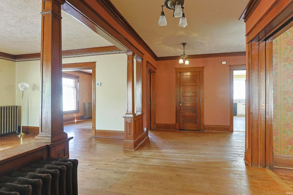 Photo of 132 Chapin Street, South Bend, IN 46601 (MLS # 202636275)