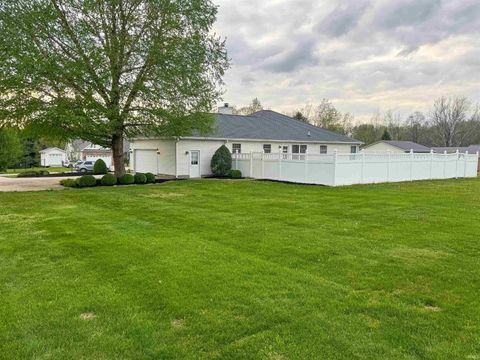 Tiny photo for 225 Maple Run Estates Blvd Blvd, Springville, IN 47462 (MLS # 202612749)