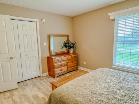 Tiny photo for 225 Maple Run Estates Blvd Blvd, Springville, IN 47462 (MLS # 202612749)