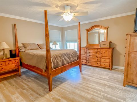 Tiny photo for 225 Maple Run Estates Blvd Blvd, Springville, IN 47462 (MLS # 202612749)