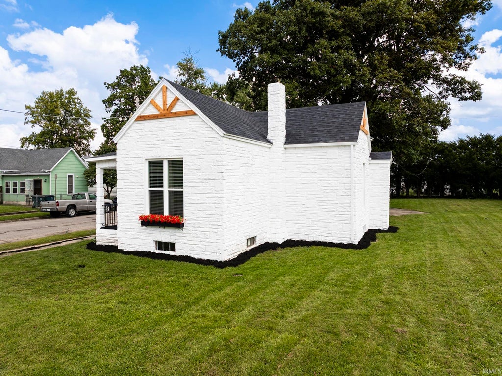 Photo of 2000 S Grant Street, Muncie, IN 46302 (MLS # 202635798)