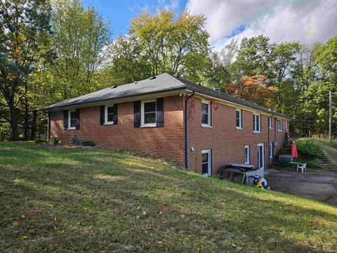 Tiny photo for 1136 W 9th St Street, Rochester, IN 46975 (MLS # 202542757)