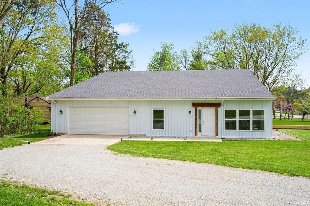 Photo of 17303 Ireland Road, South Bend, IN 46614 (MLS # 202614320)