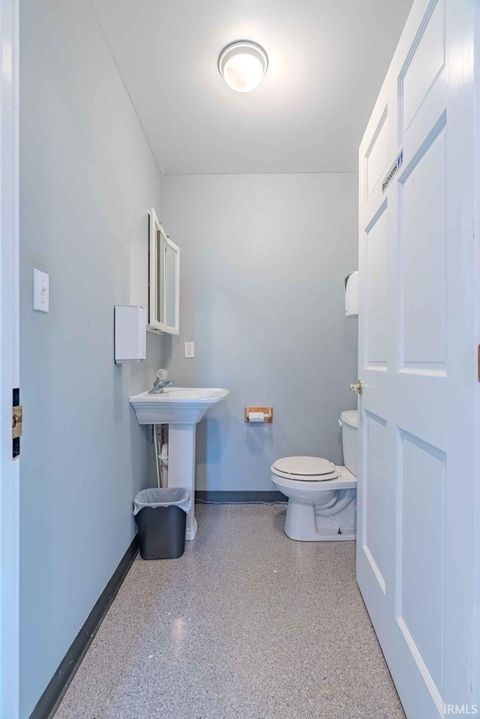 Tiny photo for 1719 N Faith Road, Kokomo, IN 46901 (MLS # 202421830)