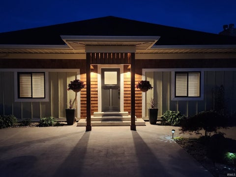 Photo for 11690 E 310