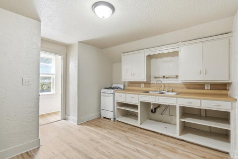 Tiny photo for 2828 Raymond Street, Fort Wayne, IN 46803 (MLS # 202637059)