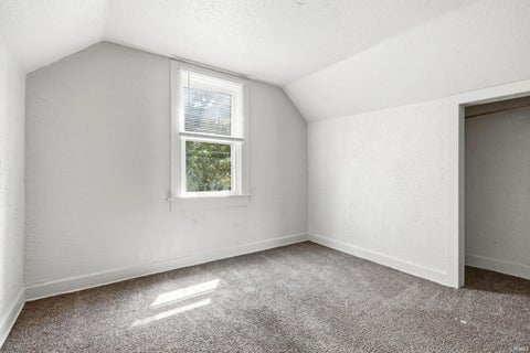 Tiny photo for 2828 Raymond Street, Fort Wayne, IN 46803 (MLS # 202637059)