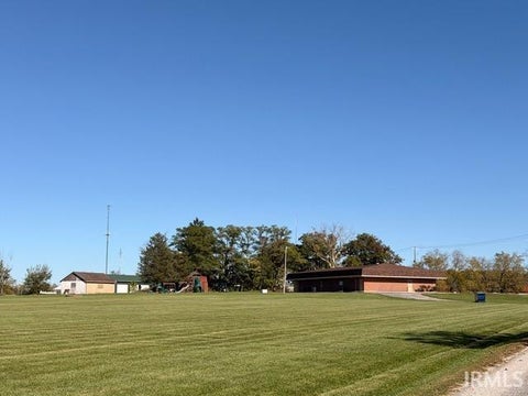 Tiny photo for 902 Manchester Avenue, Wabash, IN 46992 (MLS # 202644798)