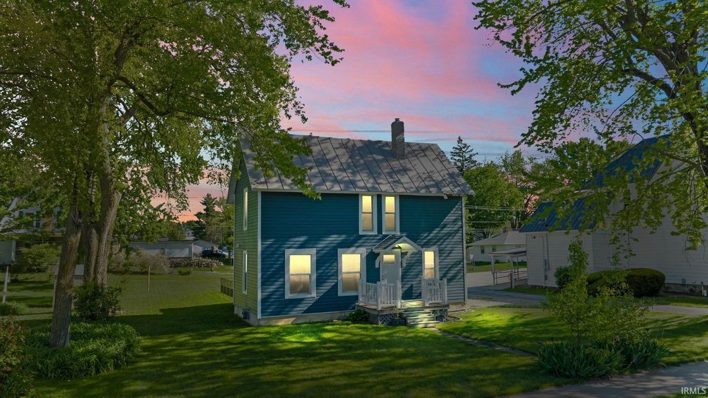 Photo of 207 E Main Street, Albion, IN 46701 (MLS # 202617533)