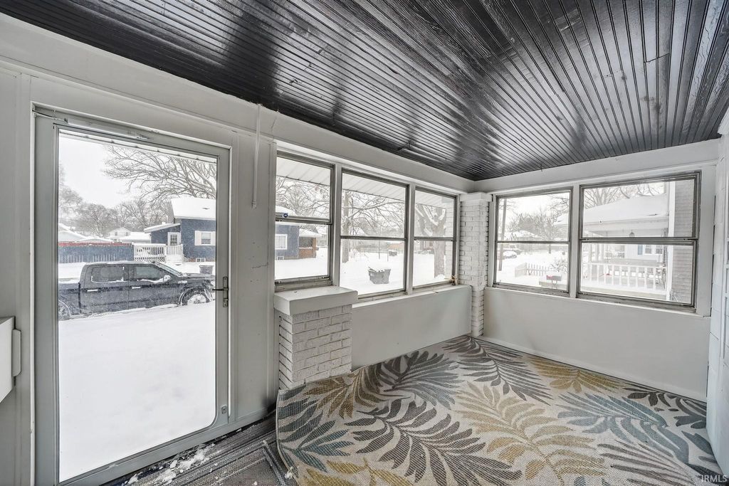 Photo of 505 N Vine Street, Elkhart, IN 46514 (MLS # 202602892)