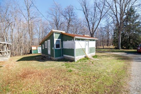 Tiny photo for 3174 High Street, Macy, IN 46951 (MLS # 202608687)