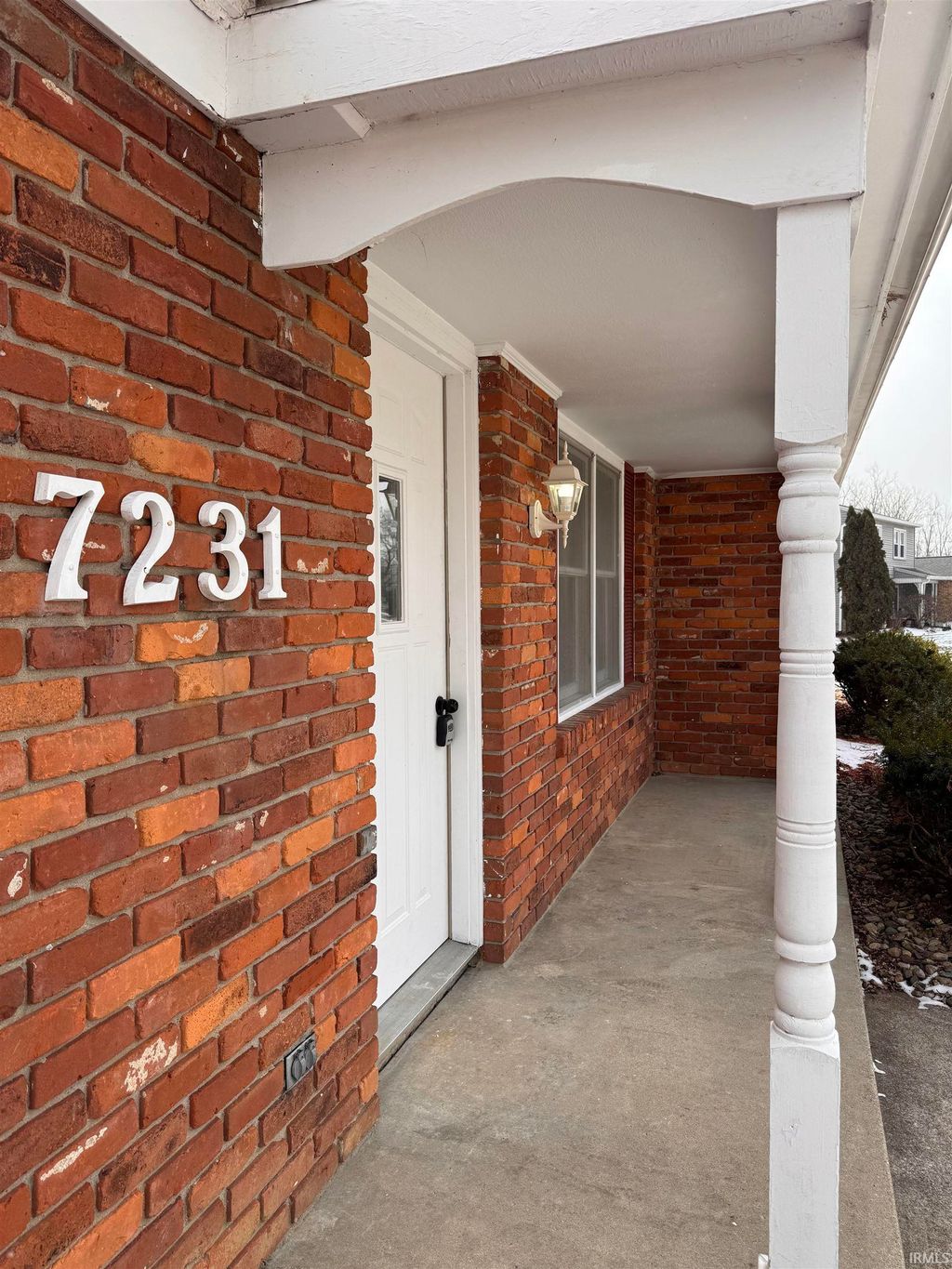 Photo of 7231 Treverton Drive, Fort Wayne, IN 46816 (MLS # 202603718)