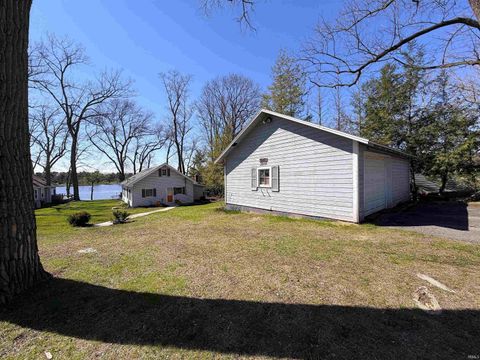Tiny photo for 3484 N Shore Acres Court, Monticello, IN 47960 (MLS # 202611835)