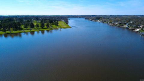 Tiny photo for 3484 N Shore Acres Court, Monticello, IN 47960 (MLS # 202611835)