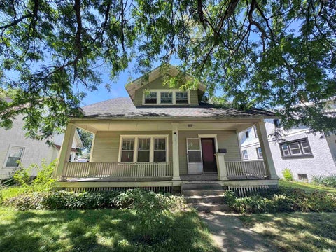 Tiny photo for 1207 S Washington Street, Kokomo, IN 46902 (MLS # 202635000)