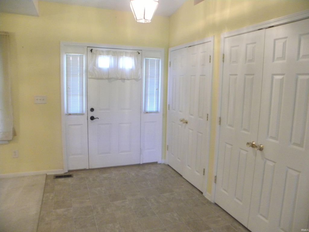 Photo of 2641 Oak Drive, Clayton, IN 46118 (MLS # 202618068)