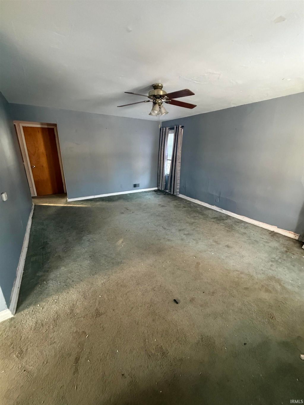 Photo of 810 Mckinnie Avenue, Fort Wayne, IN 46806 (MLS # 202605135)