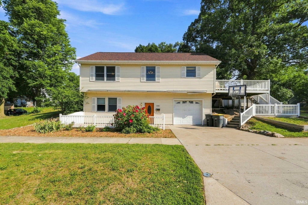 Photo of 510 W Rush Street, Kendallville, IN 46755 (MLS # 202631050)